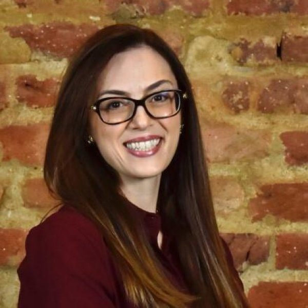 Dra. Viviane Zorzanelli Rocha Giraldez